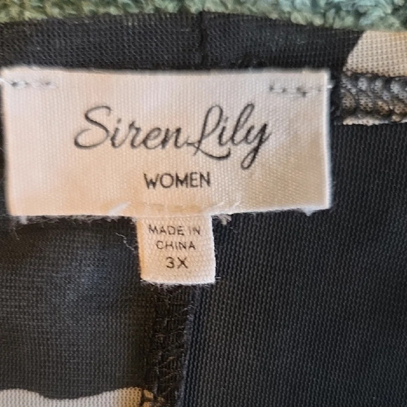 Siren Lily Black Floral Kimono - Picture 4 of 4